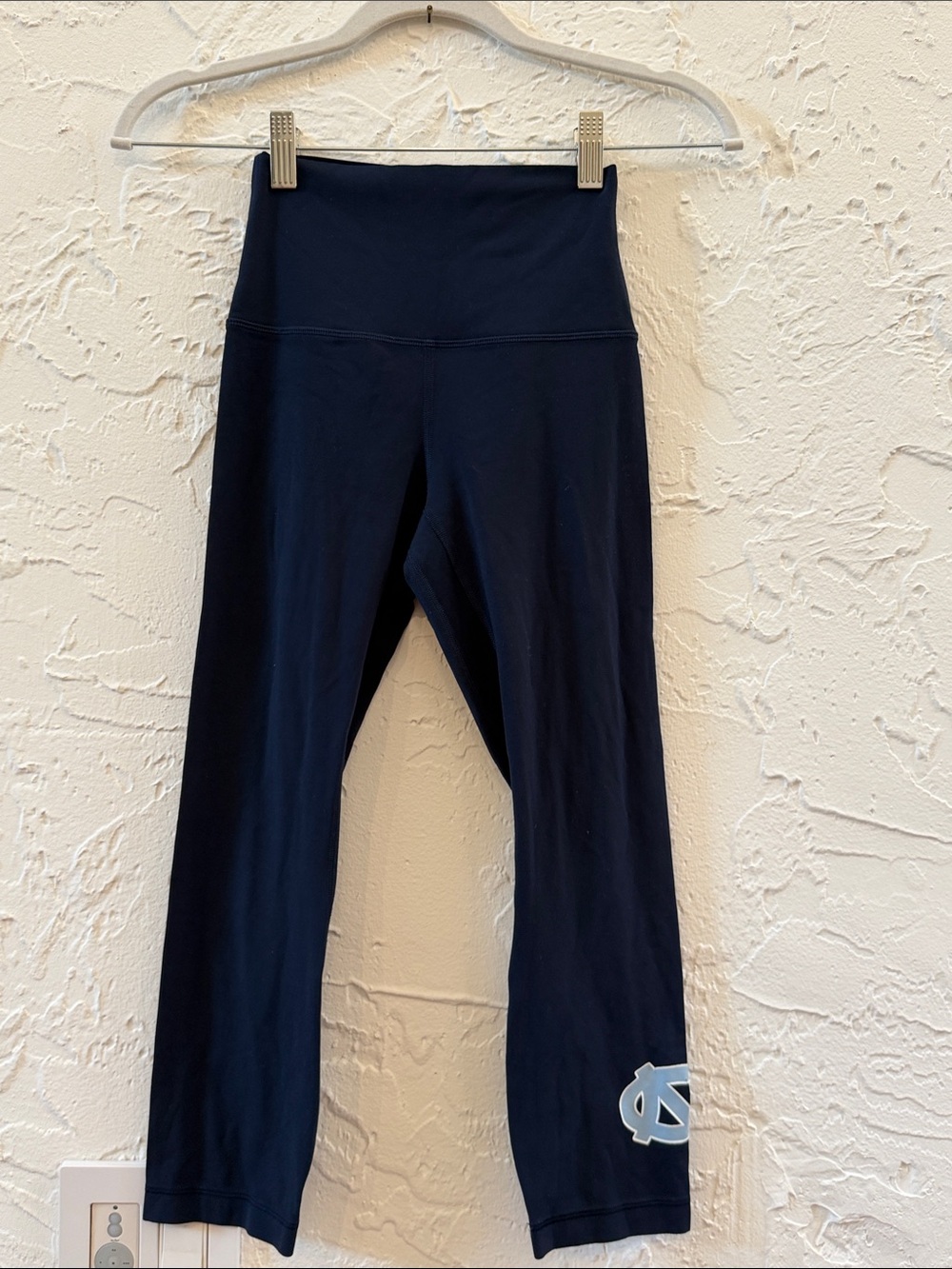 Luluemon UNC align leggings 21” size 2